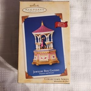 HALLMARK jewelry box gazebo